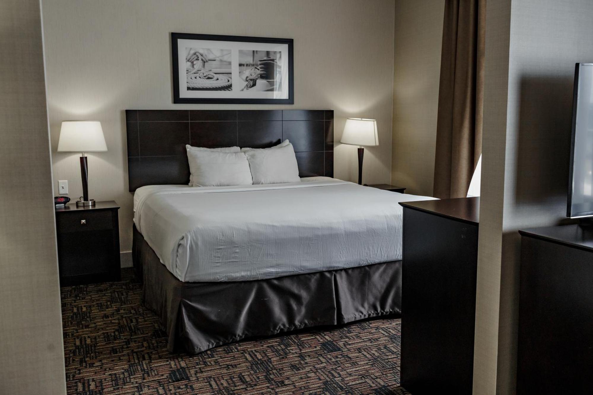 วินเกต บาย วินด์แฮม เอดมันตัน แอร์พอร์ต Hotel เลอดูค ภายนอก รูปภาพ